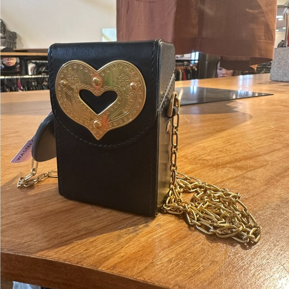 ISO - Bally Swiss Hearts Black and Gold Cigarette Box Bag with Chain Mini Bag